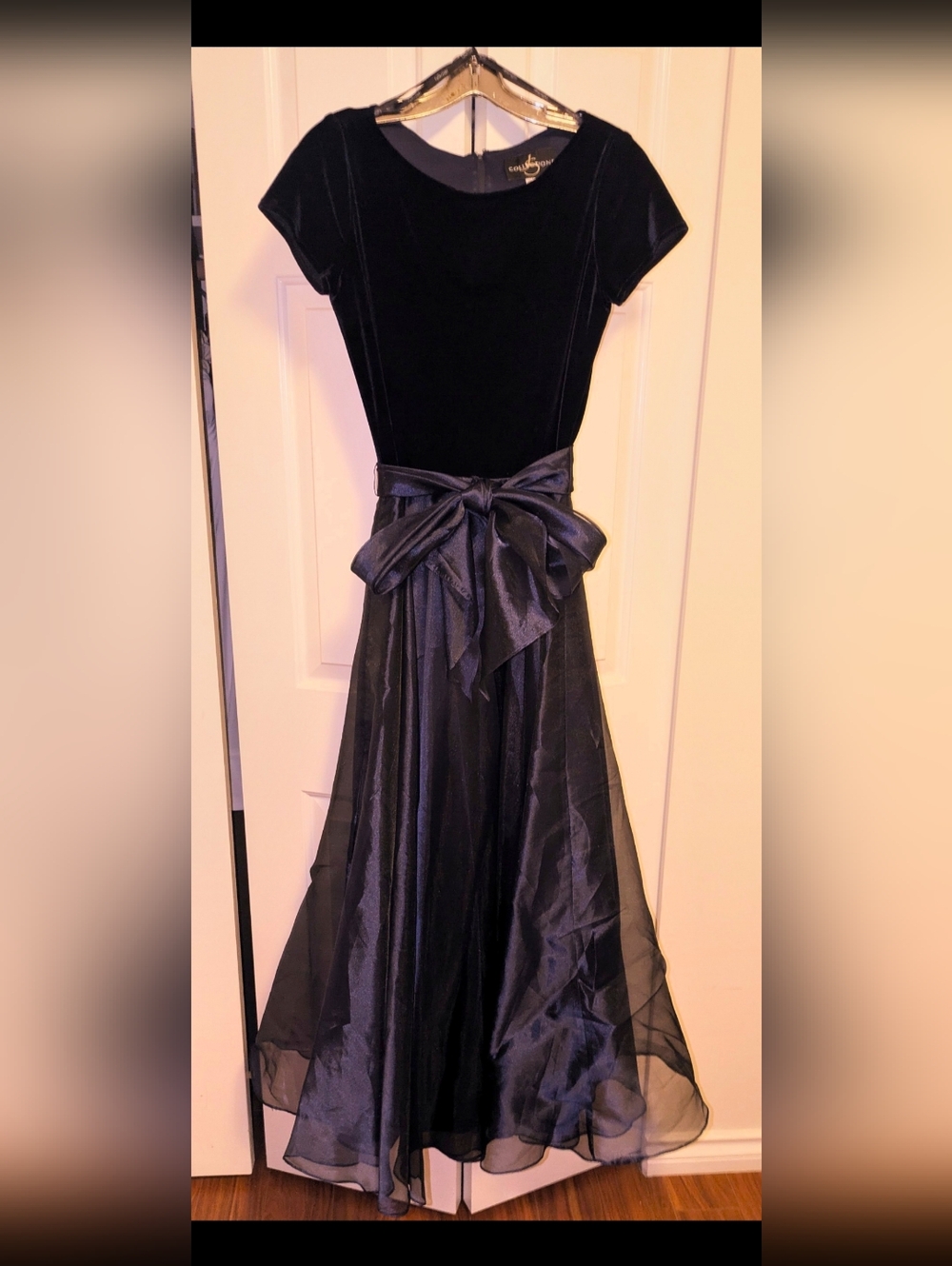 JS Collections Women's Floor Length Gown, Sz. 8, Navy/Purple Velvet/Organza